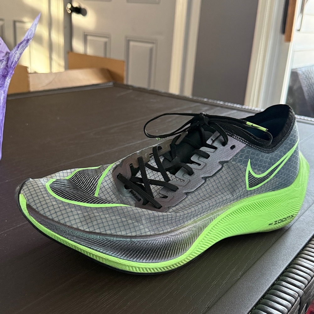 Nike ZoomX Vaporfly % Next left SINGLE
SHOE
